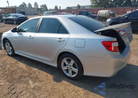 2012 Toyota Camry Se z USA, uszkodzony, nr VIN 4T1BF1FK2CU027568
